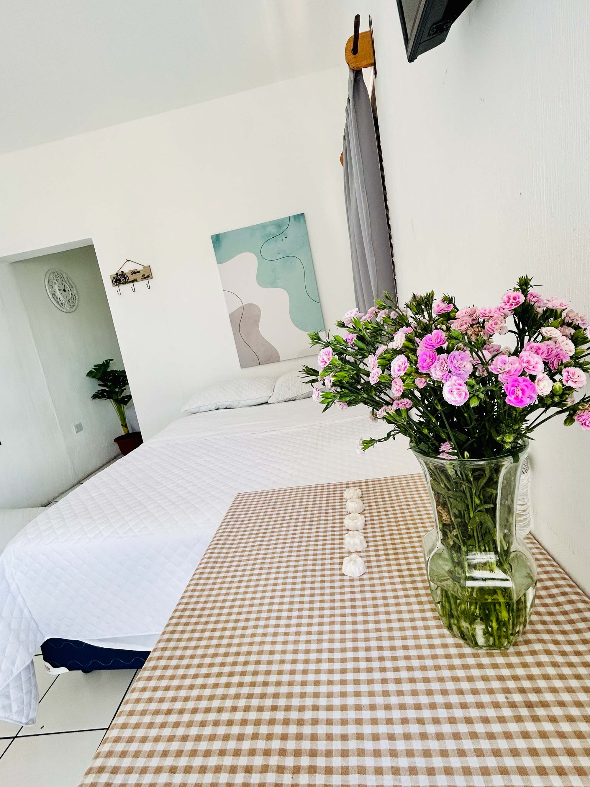 Habitación con flores